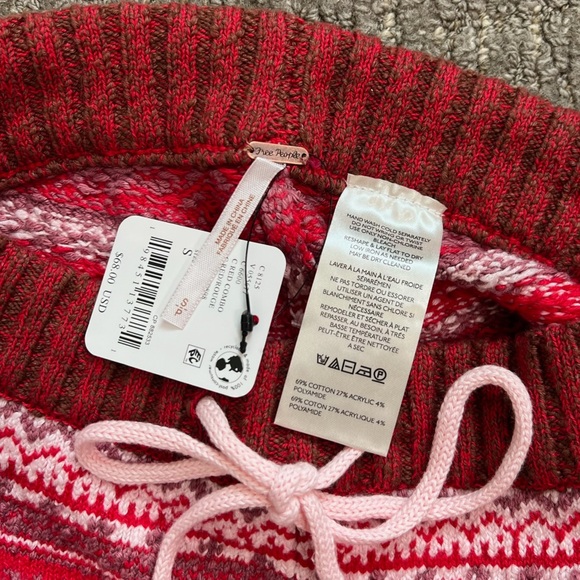 NWT Free People Holly Fairisle Shorts Red Knit Micro Mini Shorts Small - Picture 2 of 6